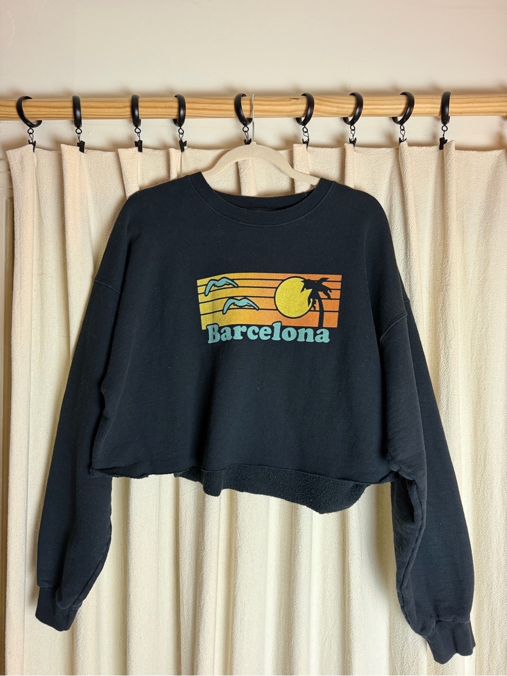 Hanes Barcelona Cropped Sweatshirt L